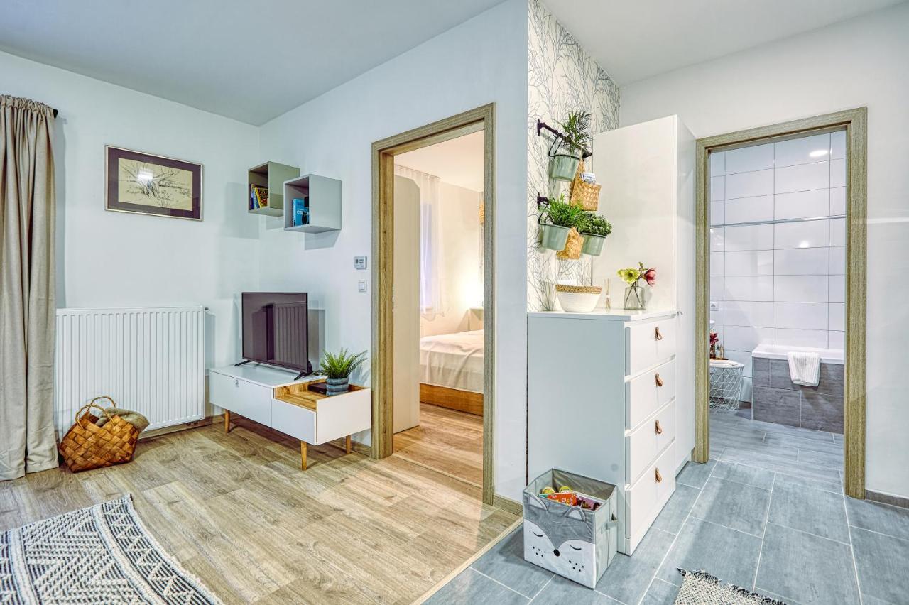 Harol Home & Bike Fertőrákos Exteriör bild