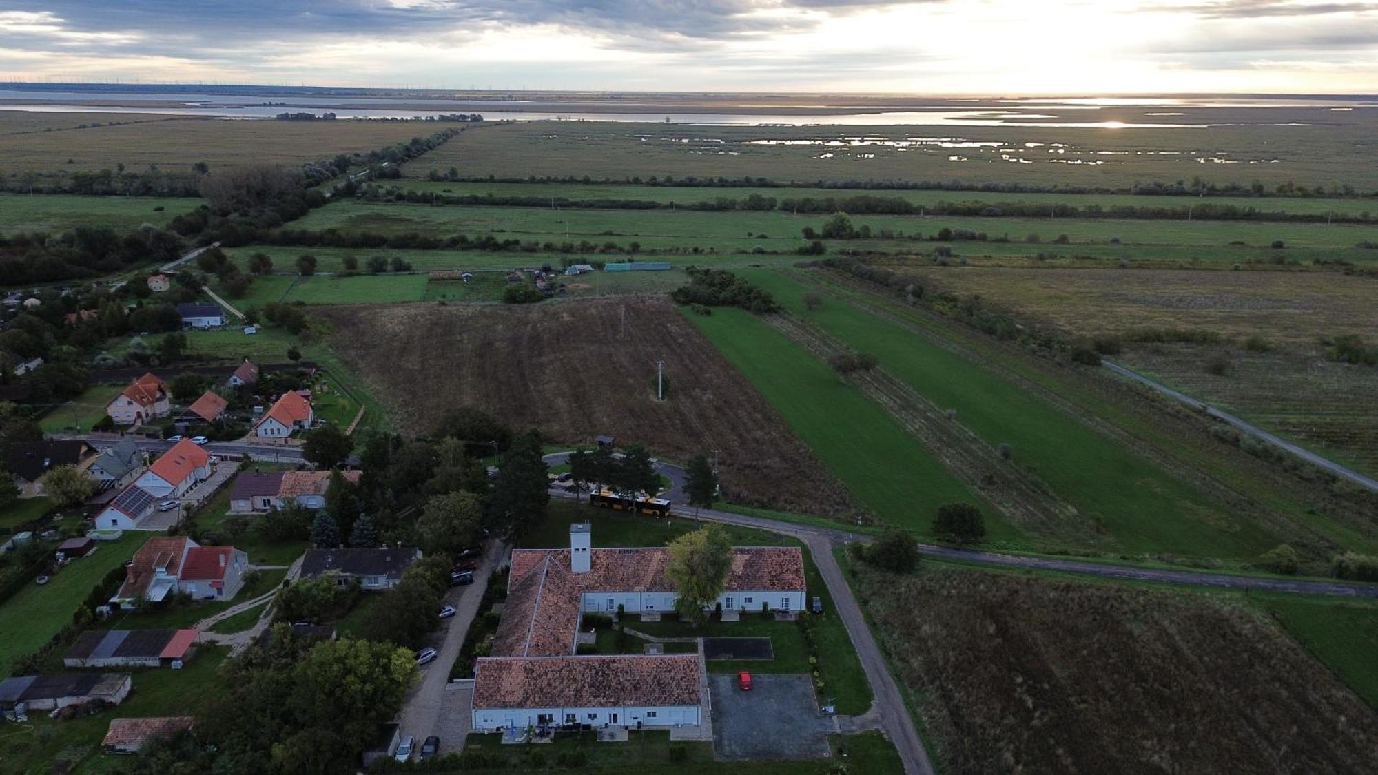 Harol Home & Bike Fertőrákos Exteriör bild